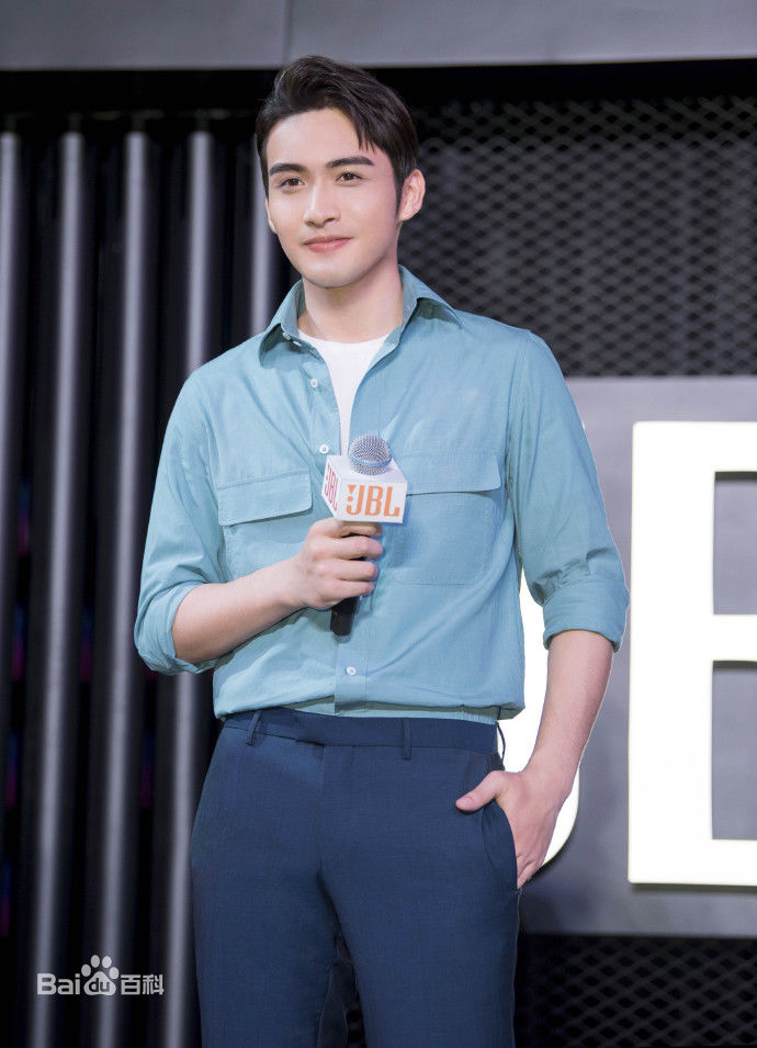 张彬彬(Vin)出席活动性感图片图集