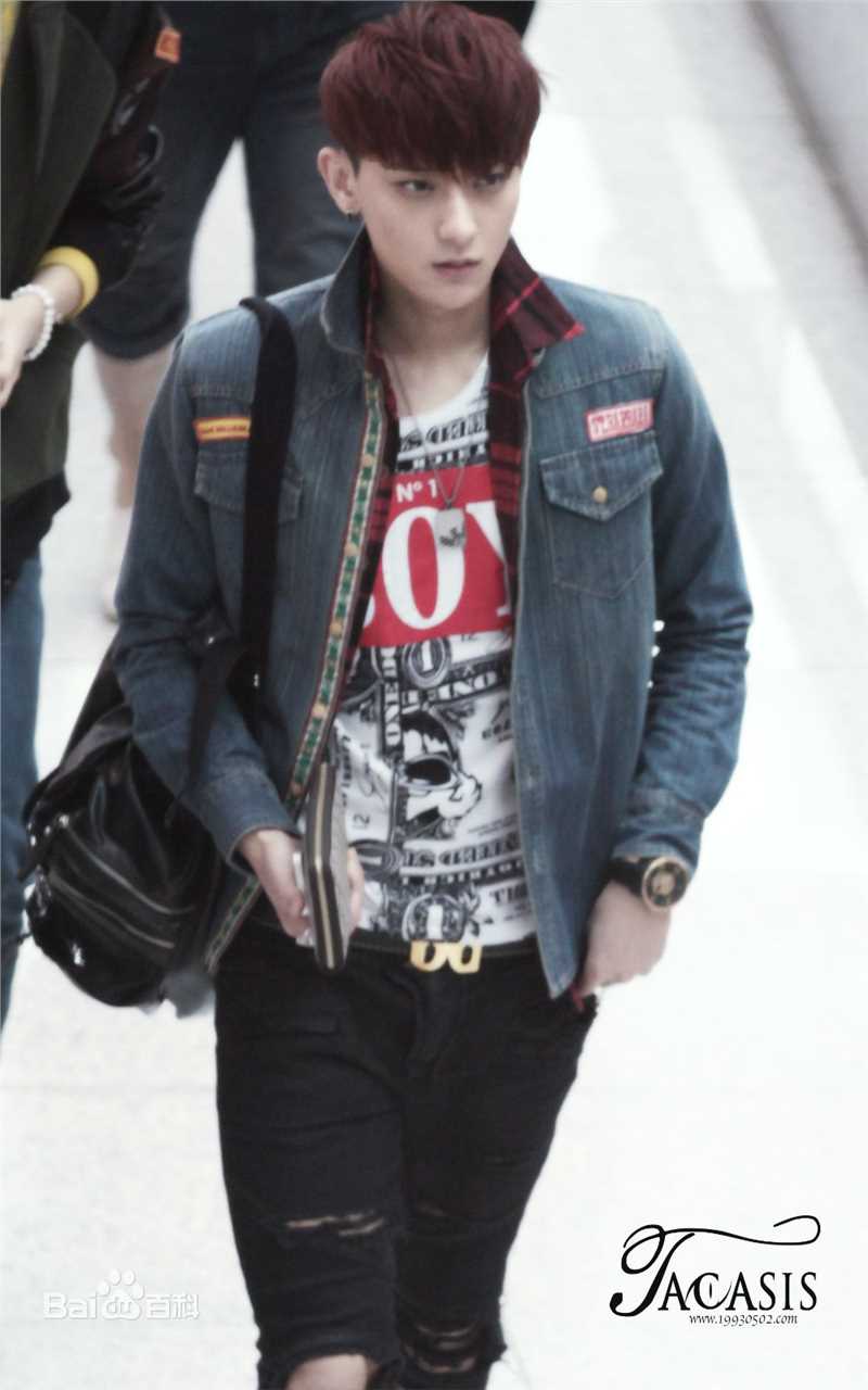 黄子韬(Z.TAO、 、タオ)的机场fashion图册