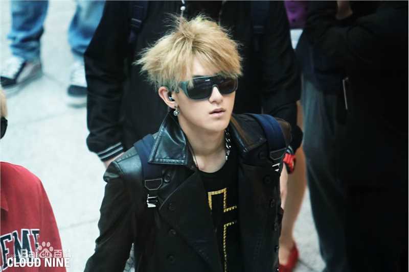 黄子韬(Z.TAO、 、タオ)的机场fashion图册