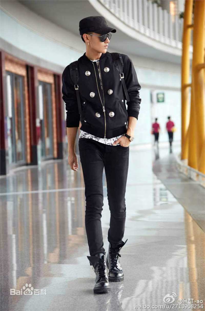 黄子韬(Z.TAO、 、タオ)的机场fashion图册