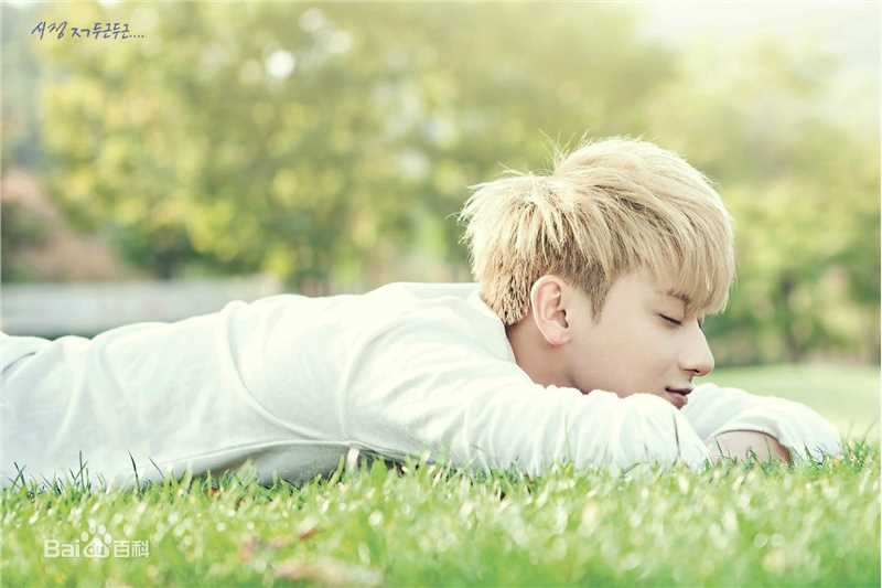 黄子韬(Z.TAO、 、タオ)侧颜壁纸壁纸