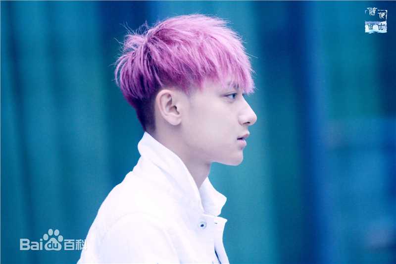 黄子韬(Z.TAO、 、タオ)侧颜壁纸壁纸