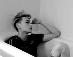 黄子韬(Z.TAO、 、タオ)侧颜壁纸壁纸