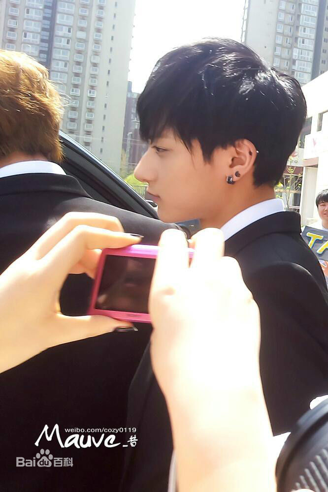 黄子韬(Z.TAO、 、タオ)侧颜壁纸壁纸