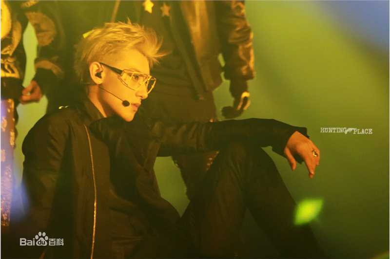 黄子韬(Z.TAO、 、タオ)侧颜壁纸壁纸