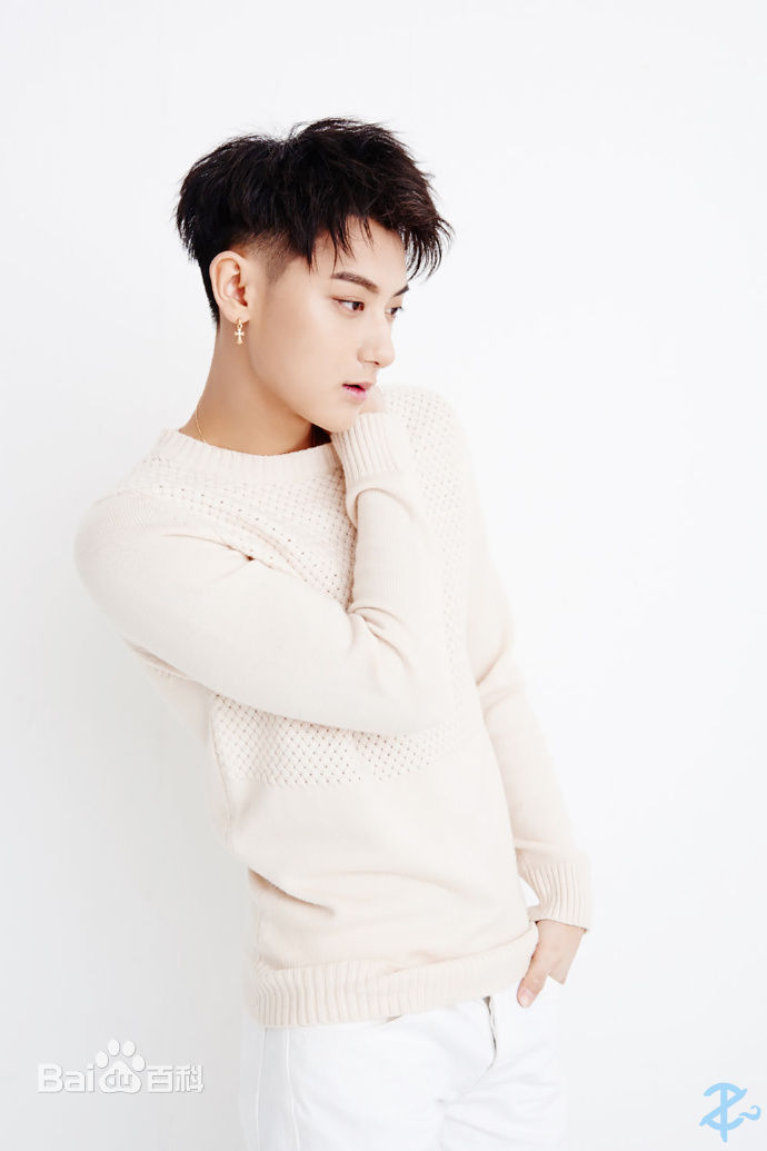 黄子韬(Z.TAO、 、タオ)最新《官方》图集