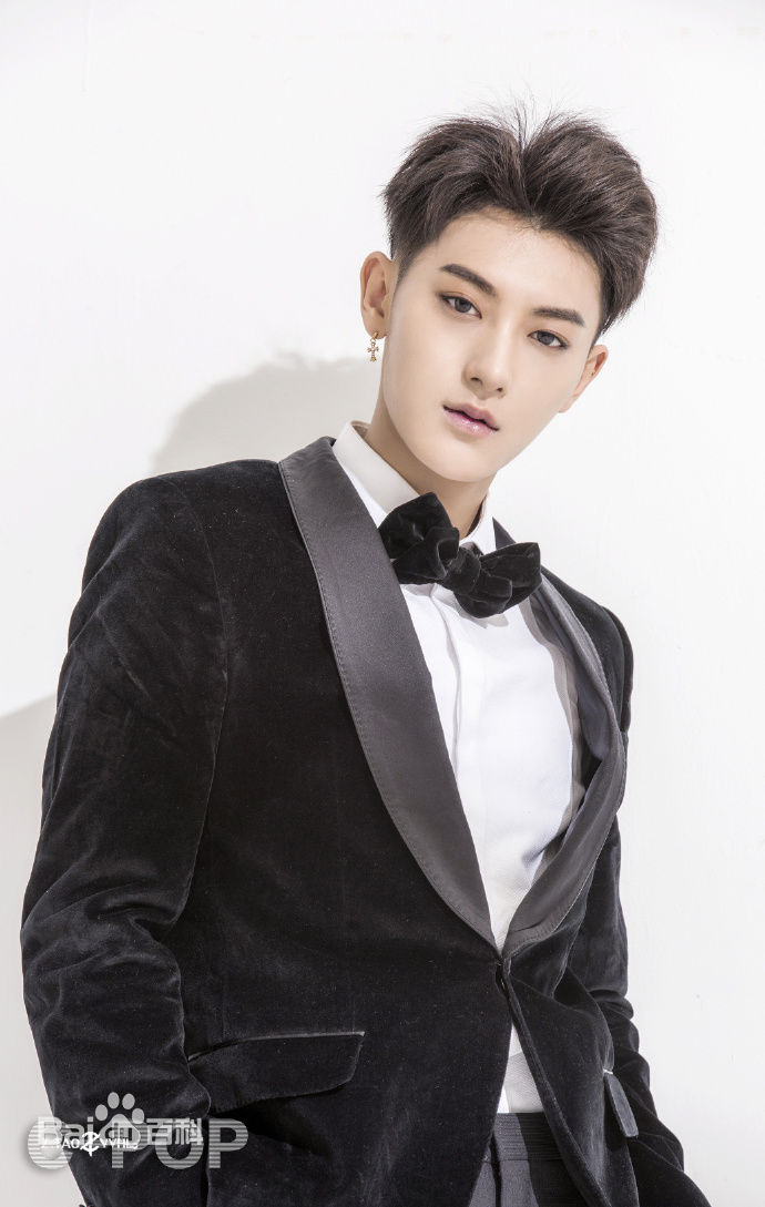 黄子韬(Z.TAO、 、タオ)最新《官方》图集