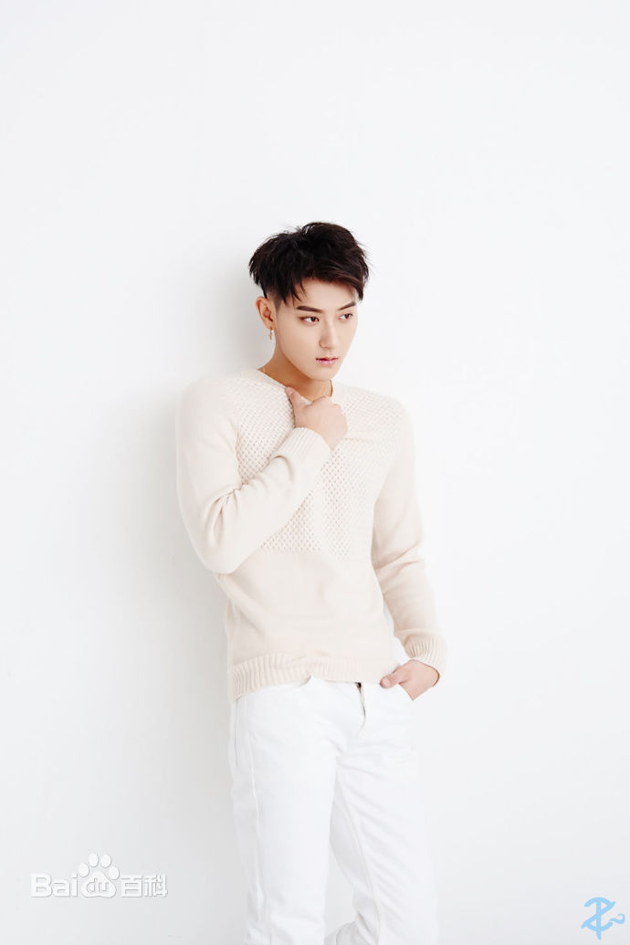 黄子韬(Z.TAO、 、タオ)最新《官方》图集