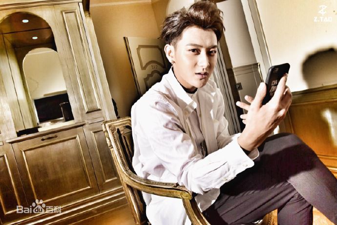 黄子韬(Z.TAO、 、タオ)米兰时装周生活照