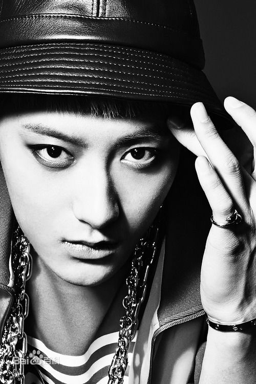 高清黄子韬(Z.TAO、 、タオ)在《上瘾》迷你专辑中的图册