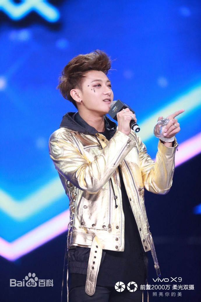 黄子韬(Z.TAO、 、タオ)星光大赏生活照