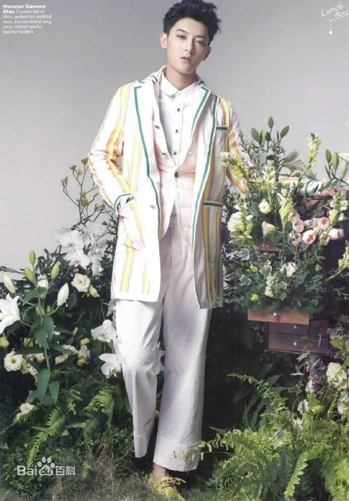 黄子韬(Z.TAO、 、タオ)在《Men's FOLIO》中的