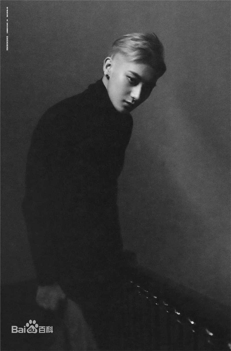 最优质黄子韬(Z.TAO、 、タオ)在《EXODUS》正规专辑中的相册