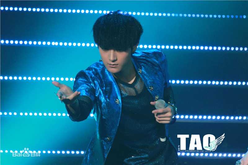 精选黄子韬(Z.TAO、 、タオ)在《MAMA》迷你专辑中的图册