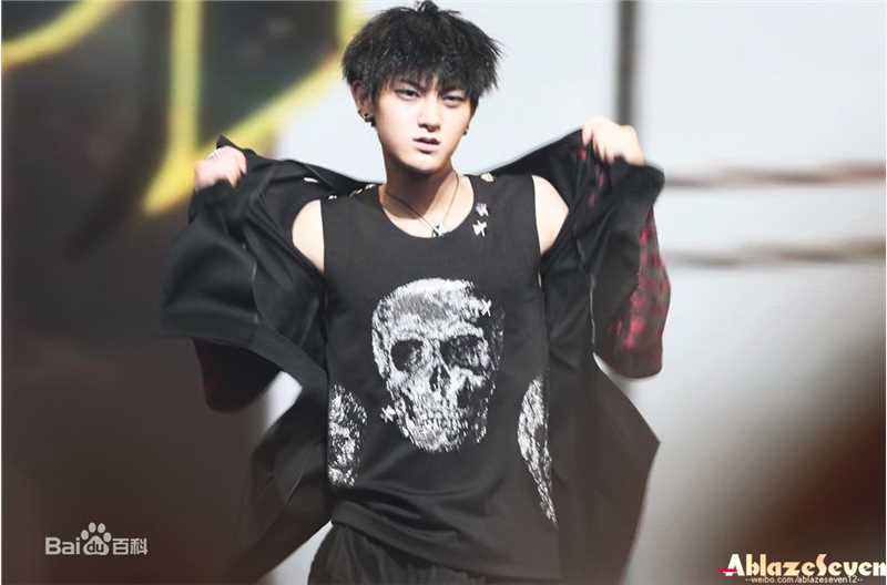 精选黄子韬(Z.TAO、 、タオ)在《MAMA》迷你专辑中的图册