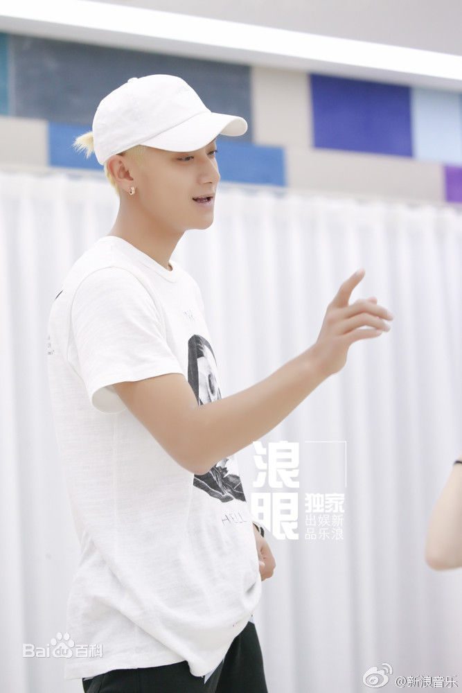 黄子韬(Z.TAO、 、タオ)THE ROAD Z.TAO CONCERT图片图集