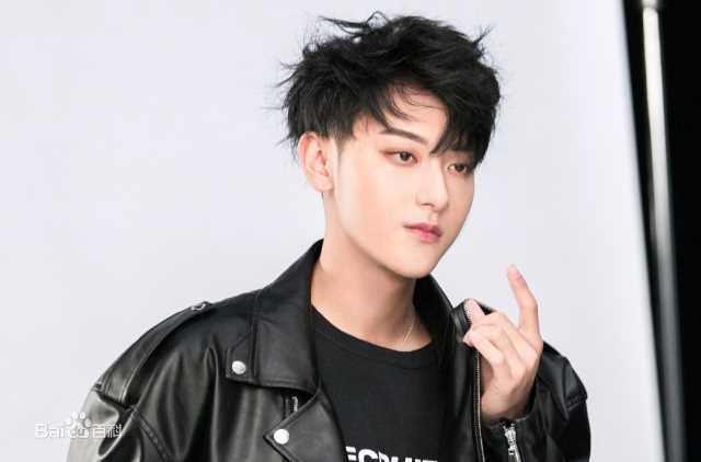 黄子韬(Z.TAO、 、タオ)前后照片