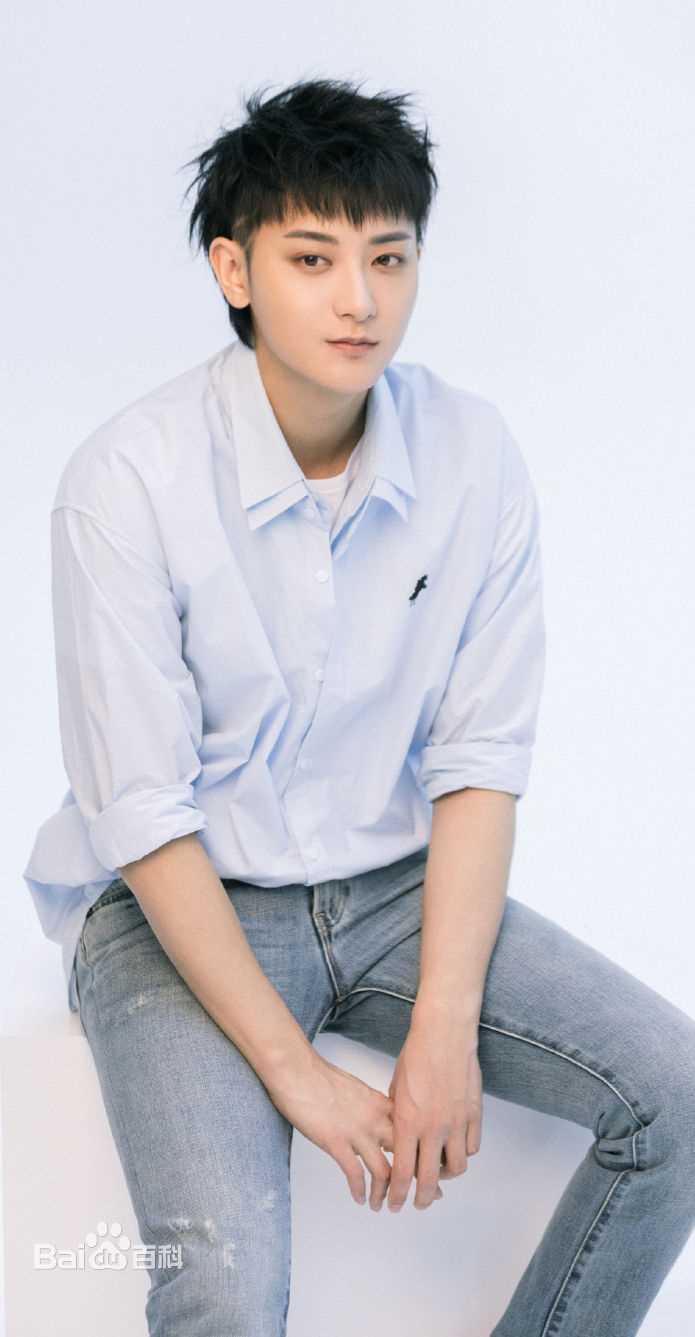 黄子韬(Z.TAO、 、タオ)前后照片