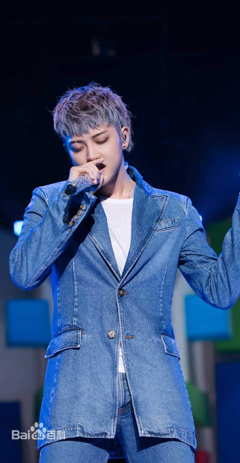 黄子韬(Z.TAO、 、タオ)前后照片