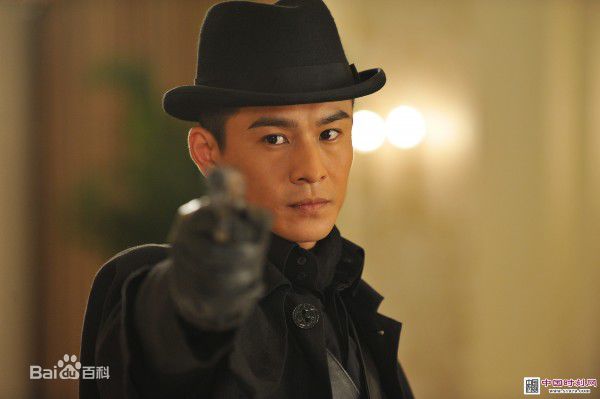 精选乔振宇(Qiao Zhenyu)在《烽火佳人》饰周霆琛中的图册