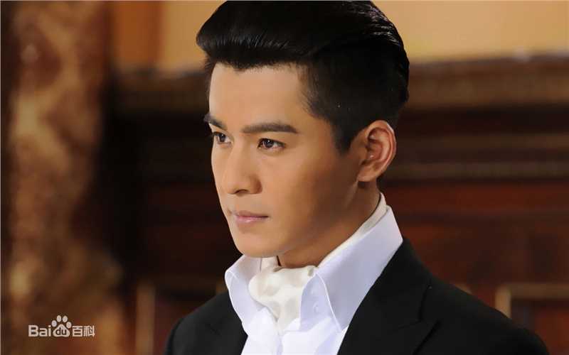 精选乔振宇(Qiao Zhenyu)在《烽火佳人》饰周霆琛中的图册