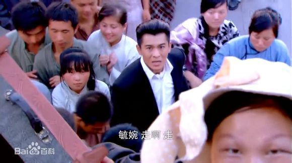 精选乔振宇(Qiao Zhenyu)在《烽火佳人》饰周霆琛中的图册