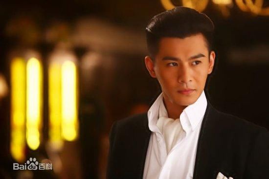 精选乔振宇(Qiao Zhenyu)在《烽火佳人》饰周霆琛中的图册