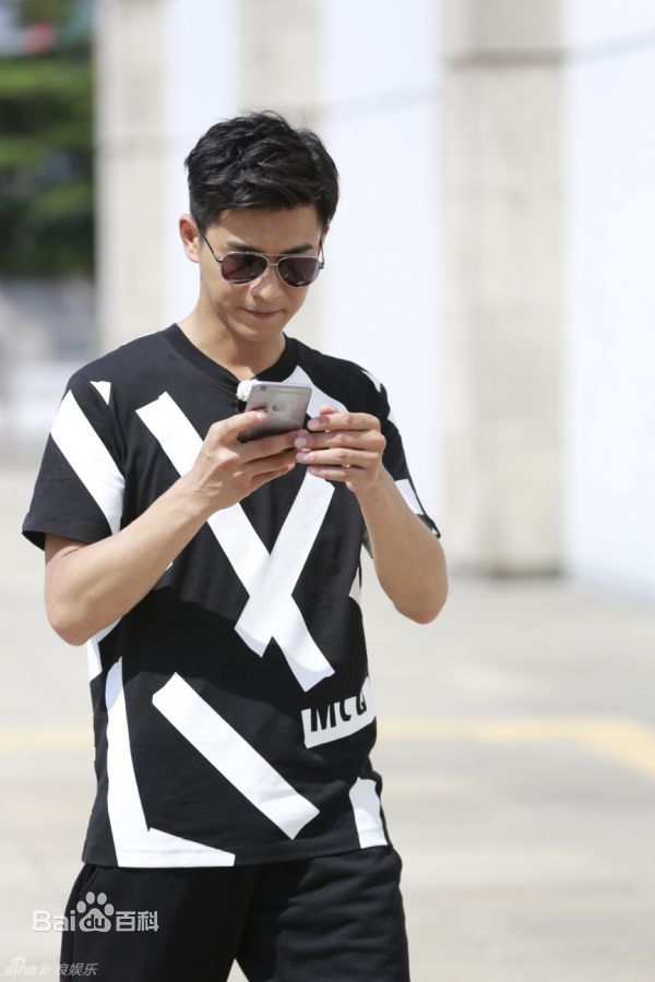 乔振宇(Qiao Zhenyu)中韩梦之队壁纸壁纸