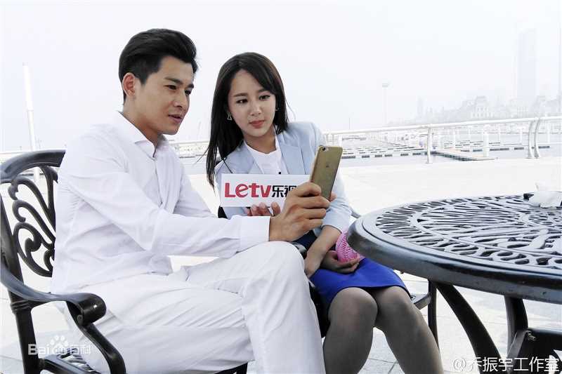 乔振宇(Qiao Zhenyu)日常素颜照壁纸