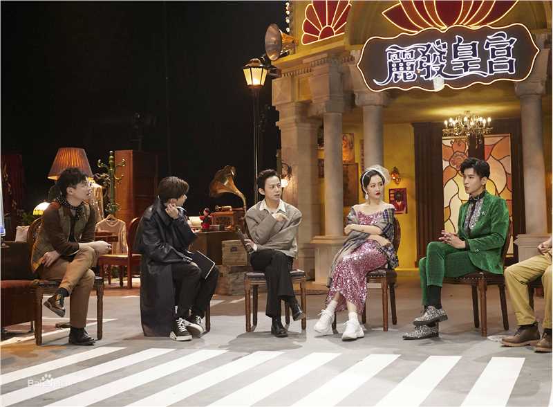 乔振宇(Qiao Zhenyu)明星大侦探性感图片图集