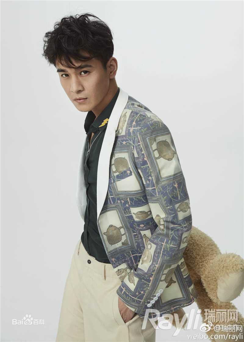 乔振宇(Qiao Zhenyu)明星来了生活照