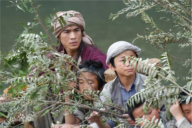 高清乔振宇(Qiao Zhenyu)在电视剧《七剑下天山》饰穆郎中的图集