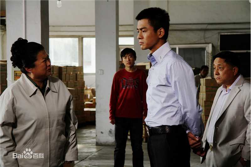 精选乔振宇(Qiao Zhenyu)在电视剧《满秋》饰郭乃文中的图册