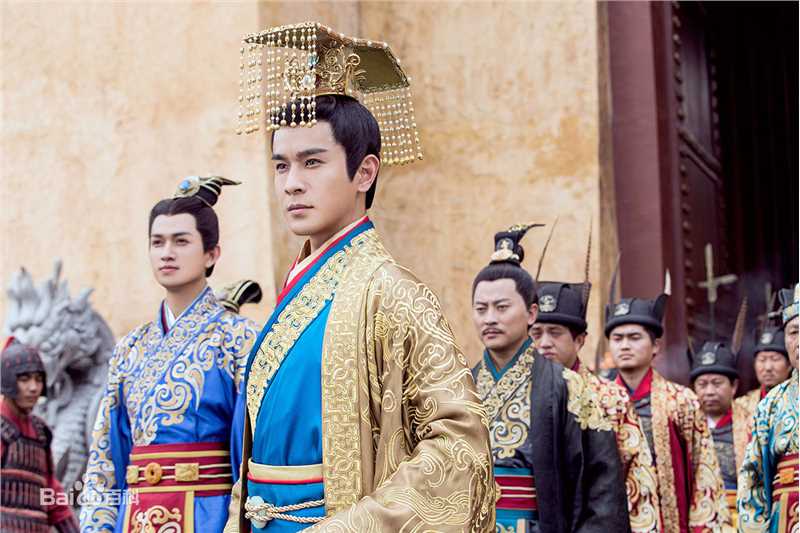 最优质乔振宇(Qiao Zhenyu)在电视剧《思美人》饰楚怀王中的相册