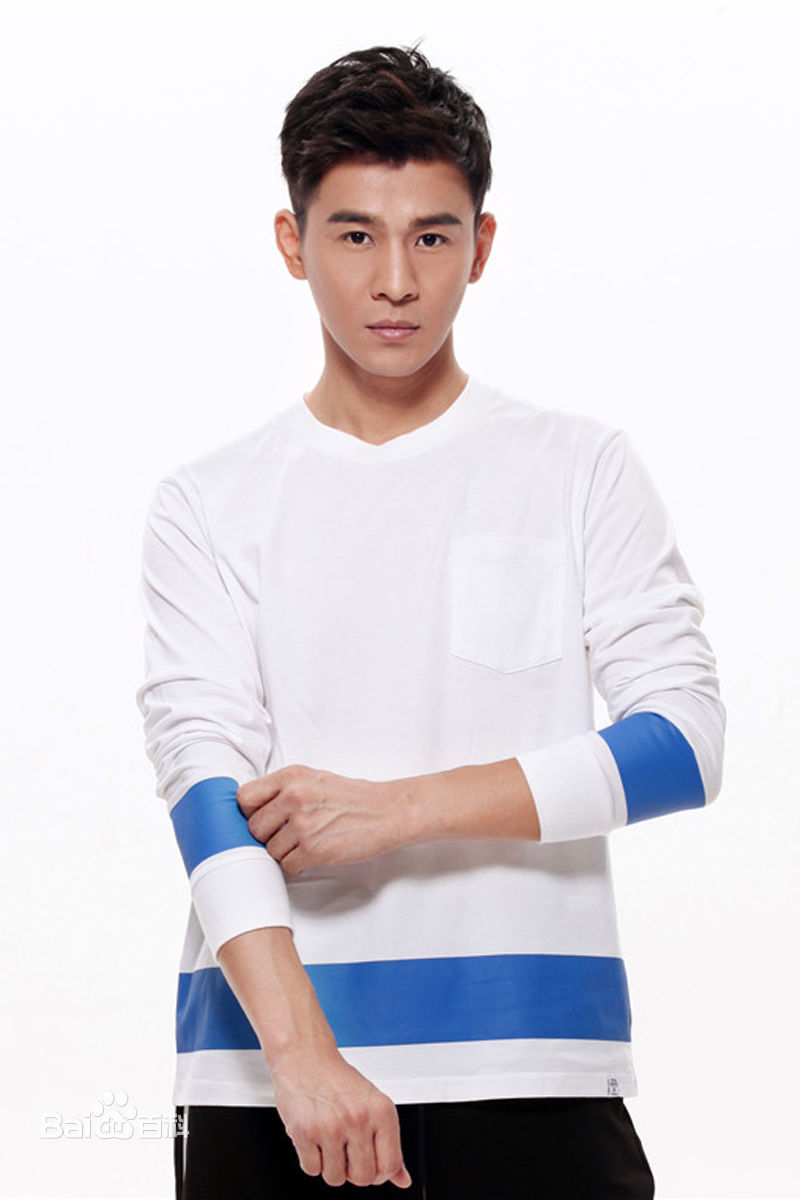 乔振宇(Qiao Zhenyu)Wild Bunch素颜照壁纸