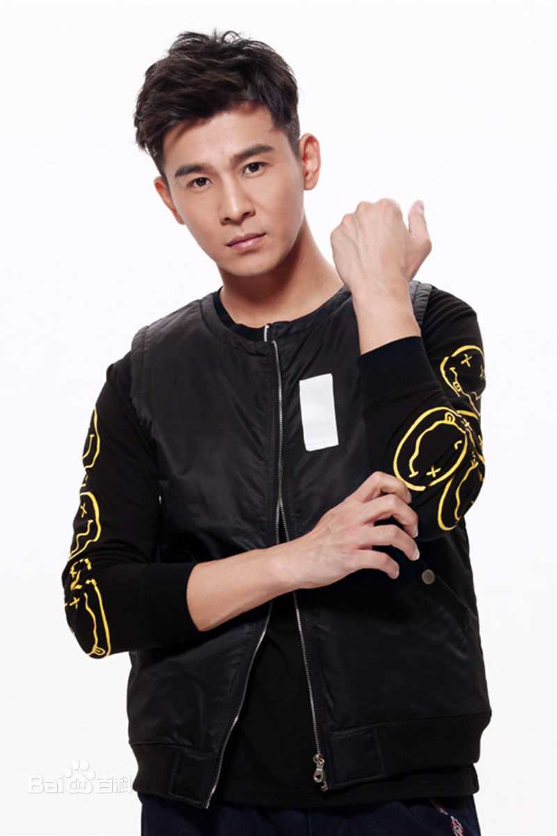 乔振宇(Qiao Zhenyu)Wild Bunch素颜照壁纸