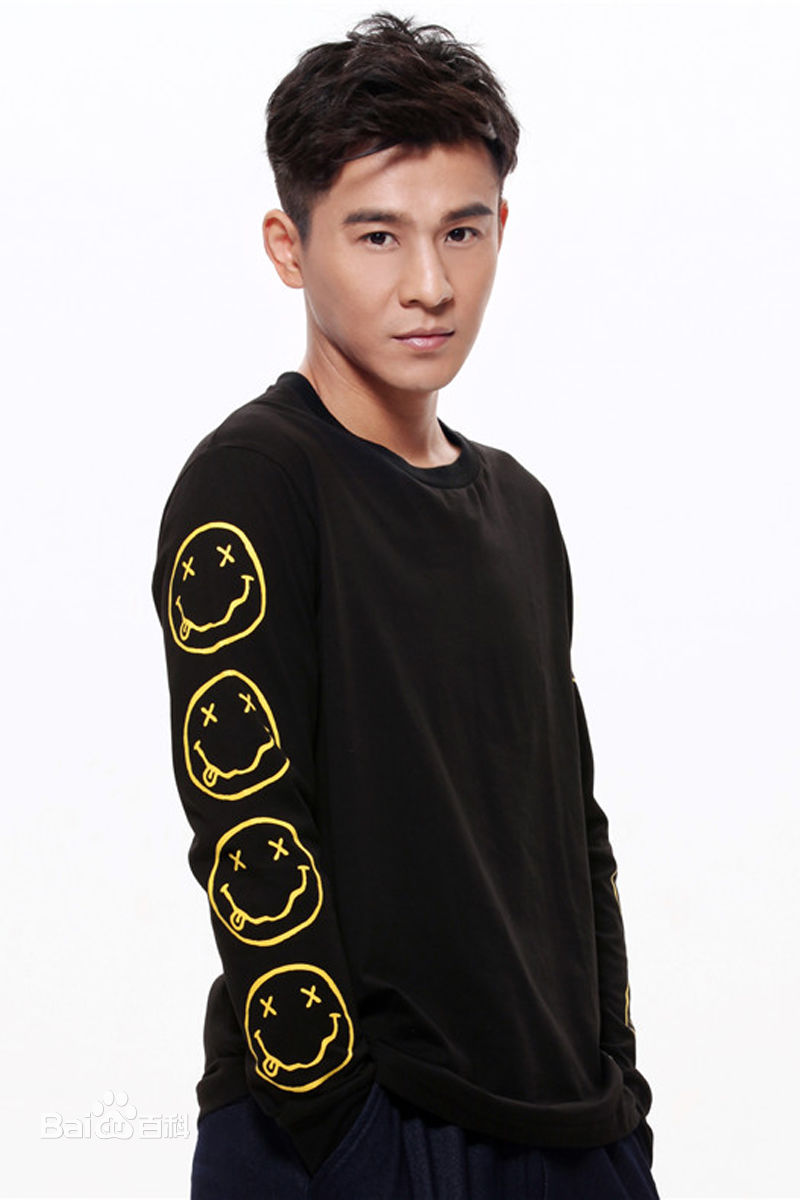 乔振宇(Qiao Zhenyu)Wild Bunch素颜照壁纸