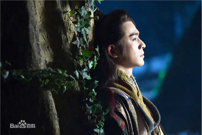 精选乔振宇(Qiao Zhenyu)在电视剧《华胥引之绝爱之城》饰苏珩中的图册