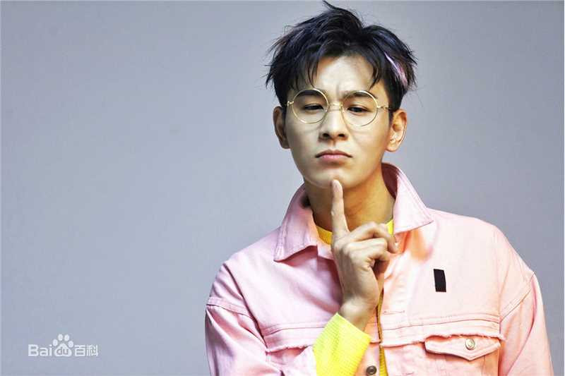 乔振宇(Qiao Zhenyu)170108芒果TV明星大侦探第二季性感图片图集