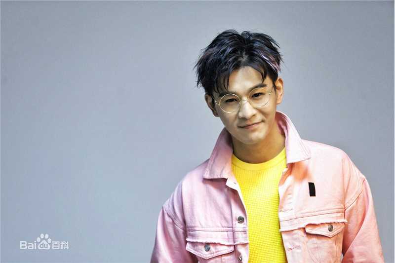 乔振宇(Qiao Zhenyu)170108芒果TV明星大侦探第二季性感图片图集