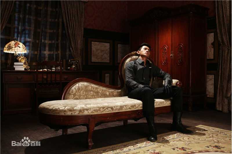 最优质乔振宇(Qiao Zhenyu)在电视剧《烽火佳人》饰周霆琛中的相册