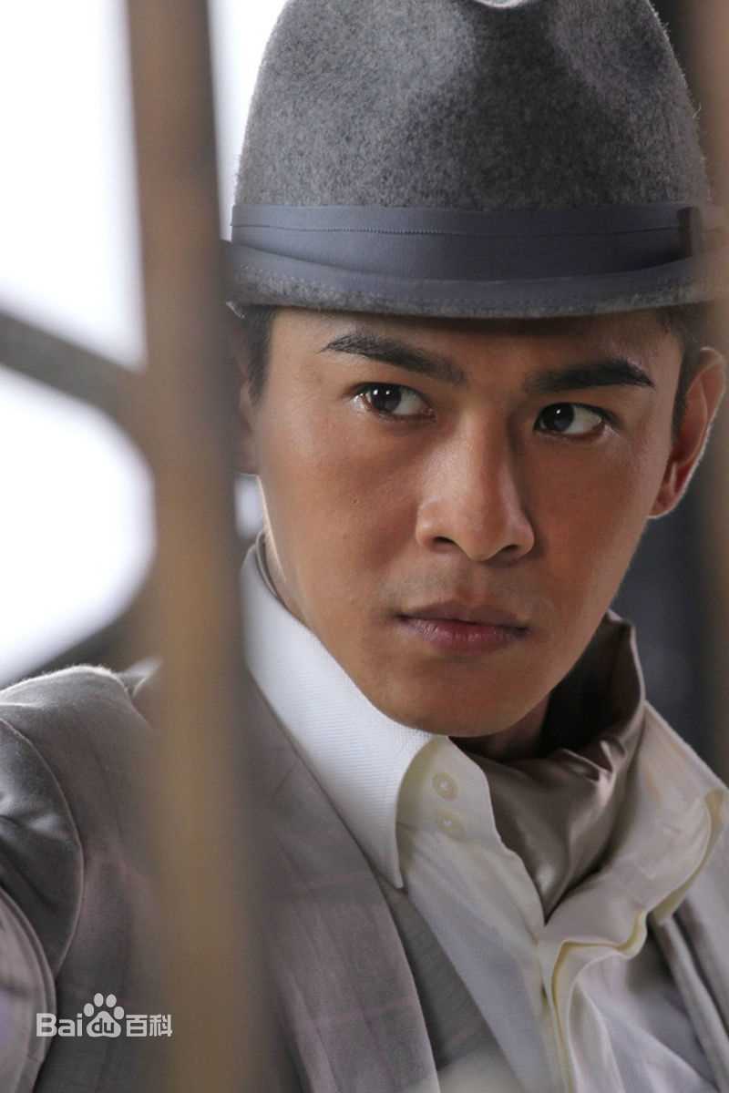 最优质乔振宇(Qiao Zhenyu)在电视剧《烽火佳人》饰周霆琛中的相册