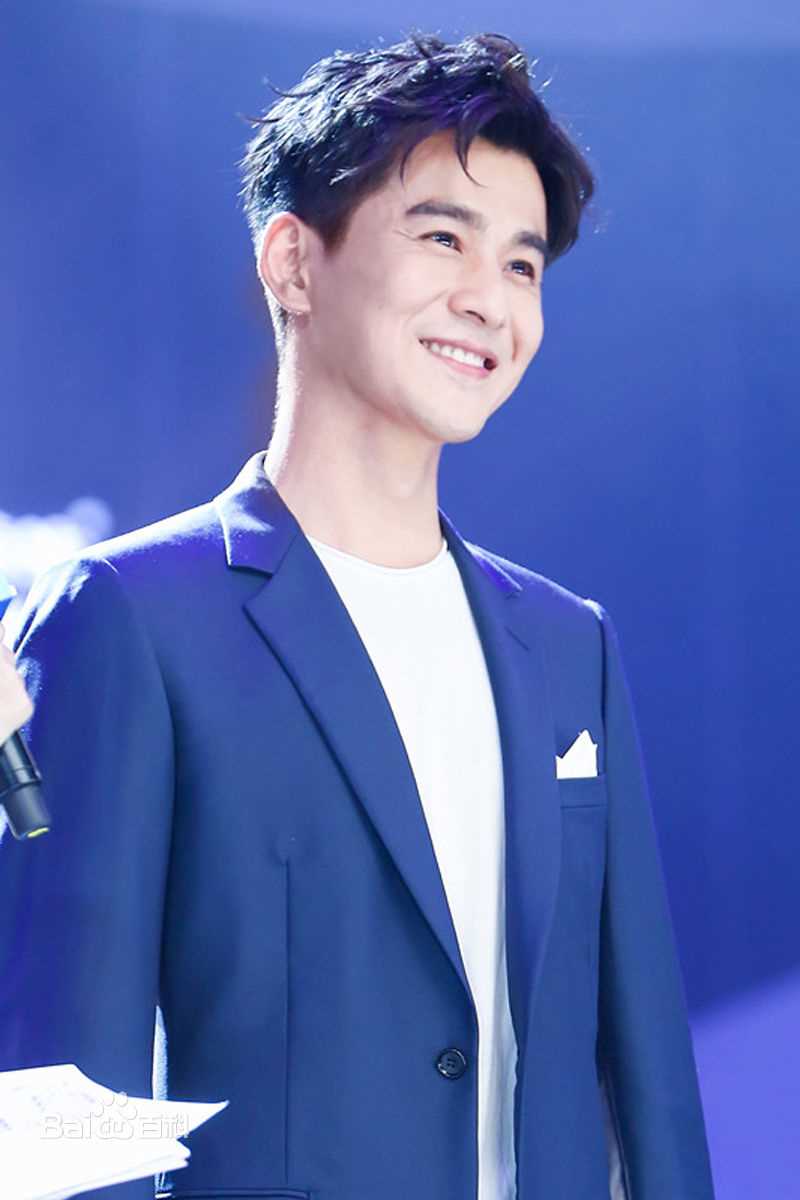 乔振宇(Qiao Zhenyu)160701芒果TV超级女声全国总决赛第一场前后照片