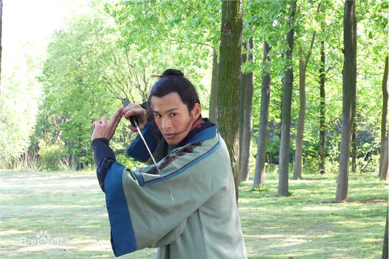 乔振宇(Qiao Zhenyu)在电视剧《浣花洗剑录》饰方宝玉中的