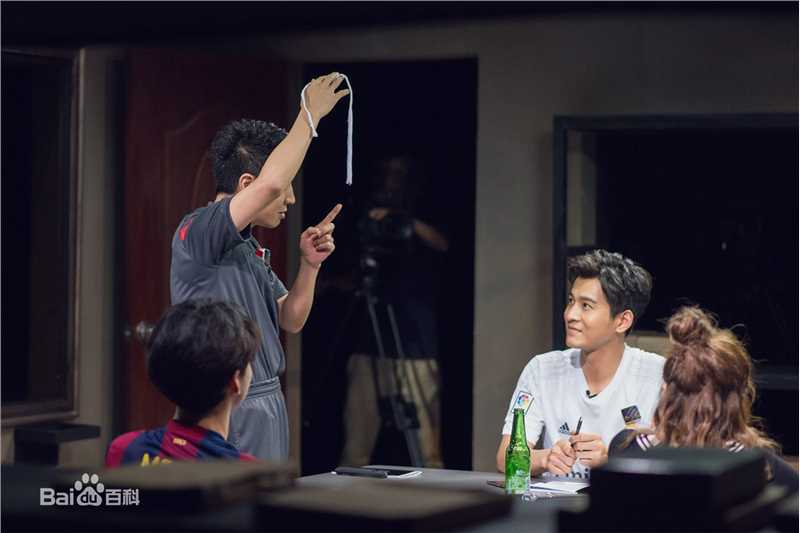 乔振宇(Qiao Zhenyu)160524芒果TV明星大侦探前后照片