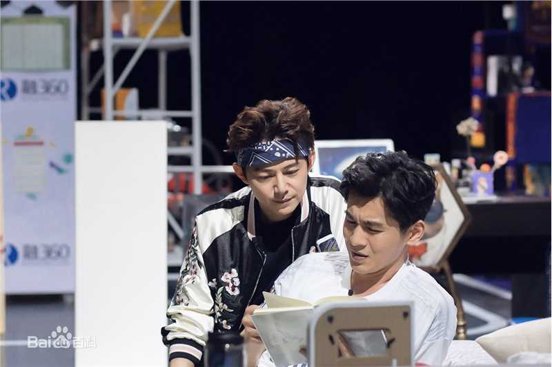 乔振宇(Qiao Zhenyu)160524芒果TV明星大侦探前后照片