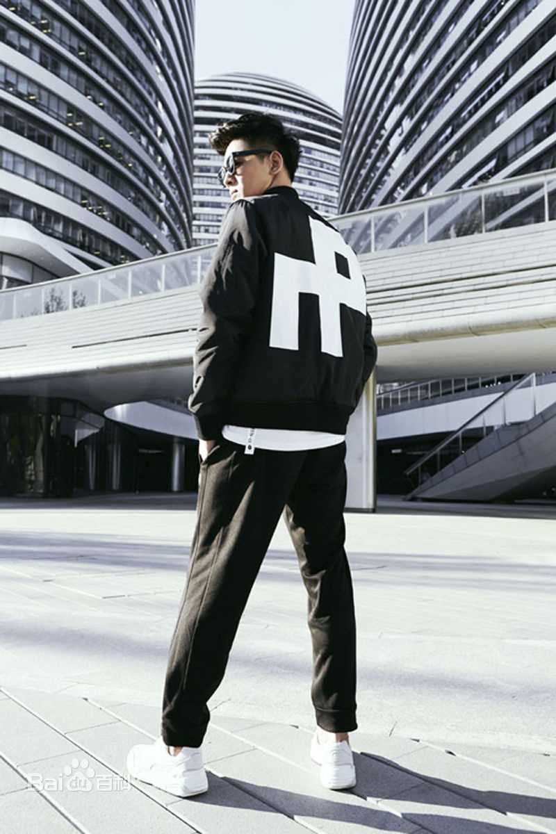 乔振宇(Qiao Zhenyu)JEEN+Q壁纸壁纸