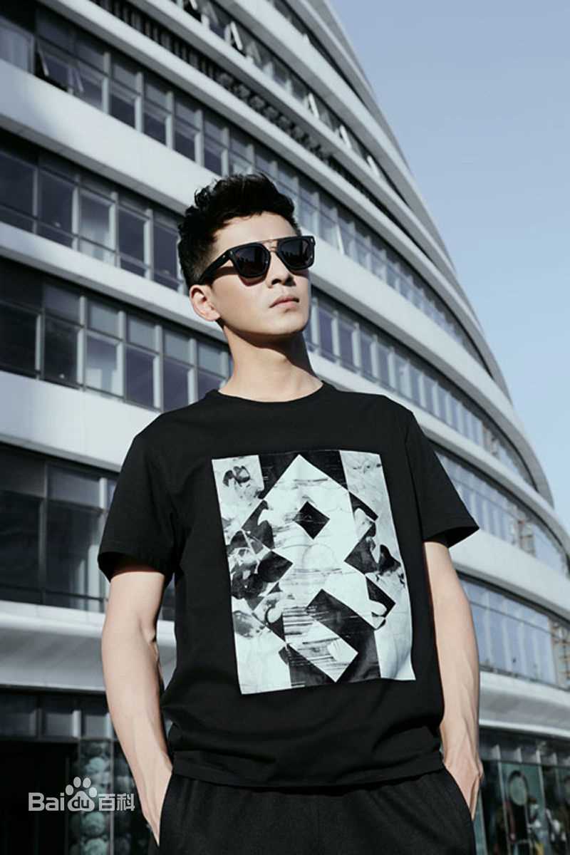 乔振宇(Qiao Zhenyu)JEEN+Q壁纸壁纸