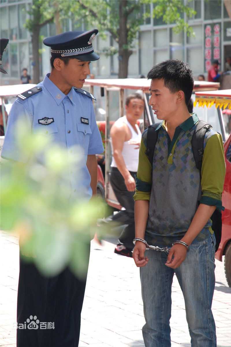 高清乔振宇(Qiao Zhenyu)在电视剧《不能没有家》饰霍雷中的图册