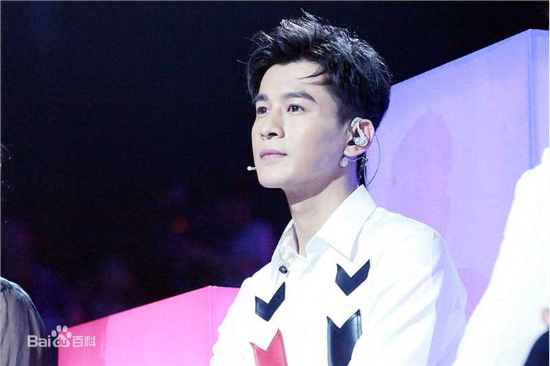 乔振宇(Qiao Zhenyu)160709芒果TV超级女声全国总决赛第二场前后照片